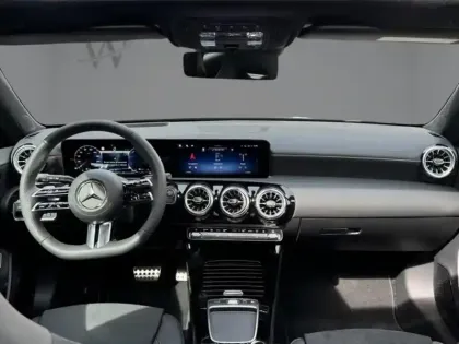 Photo 10 Mercedes Classe A 250 e Hybrid EQ AMG Line