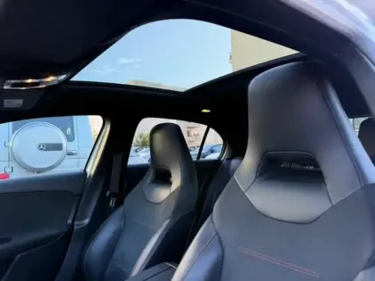 Photo 18 Mercedes Classe A A 200 d Compacte