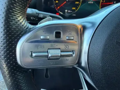 Photo 7 Mercedes Classe A A 200 d Compacte