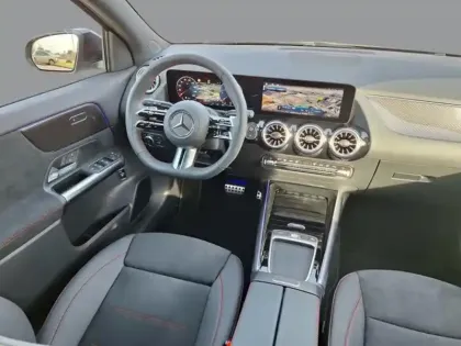 Photo 10 Mercedes GLA 200 d AMG Line