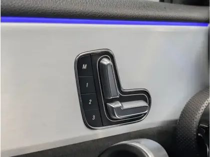 Photo 13 Mercedes Classe A 250 e Hybrid EQ 