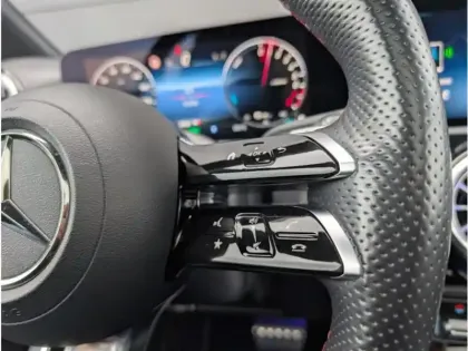 Photo 14 Mercedes Classe A 250 e Hybrid EQ 