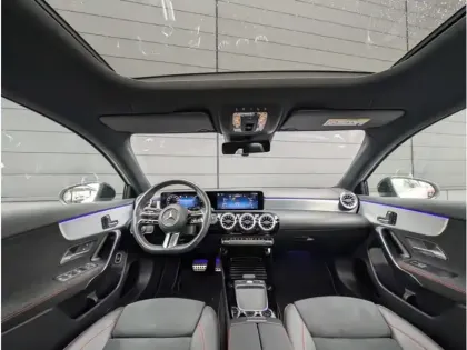 Photo 10 Mercedes Classe A 250 e Hybrid EQ 