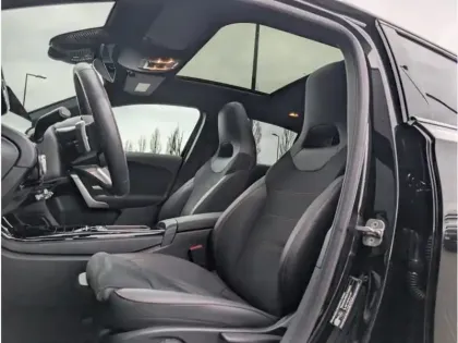 Photo 12 Mercedes Classe A 250 e Hybrid EQ 