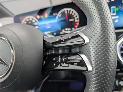 Photo 14 Mercedes Classe A 250 e Hybrid EQ 