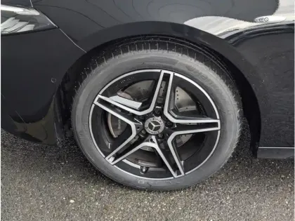 Photo 8 Mercedes Classe A 250 e Hybrid EQ 