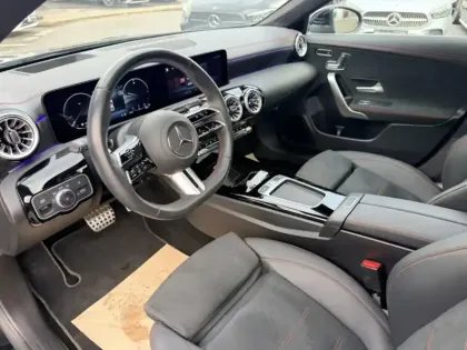 Photo 18 Mercedes CLA  200 d Coupé AMG Line