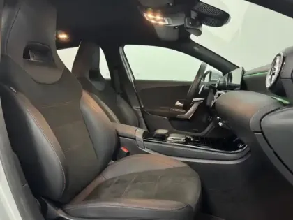 Photo 17 Mercedes Classe A 250 e AMG Line