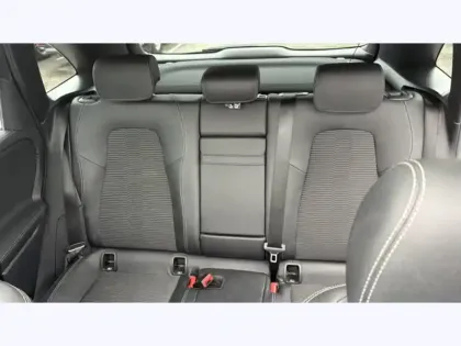 Photo 17 Mercedes Classe B 180 d Progressive Line Edition