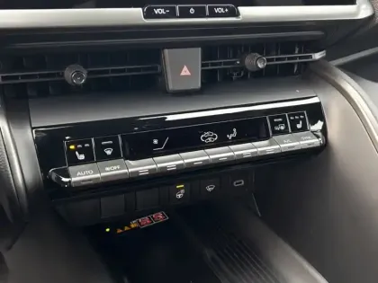 Photo 9 Toyota C-HR 1.8 Hybride 140 Graphic