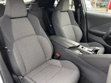 Photo 7 Toyota C-HR 1.8 Hybride 140 Graphic