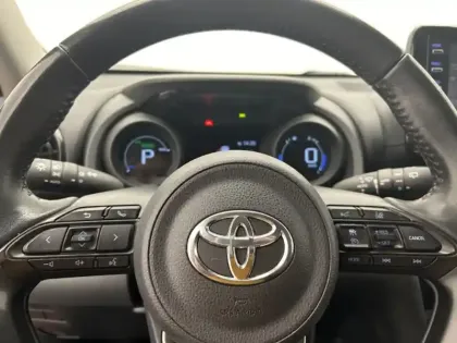 Photo 13 Toyota Yaris 1.5 HYBRID 116H DYNAMIC