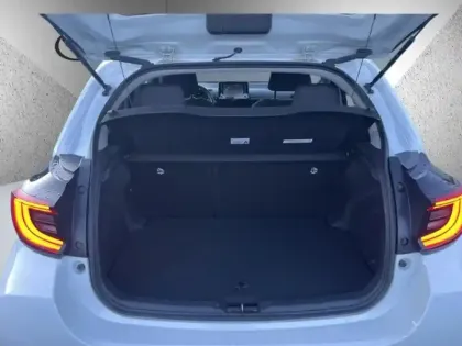 Photo 9 Toyota Yaris Hybride 116h Design Pack