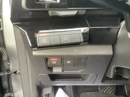 Photo 27 Renault Rafale Nouveau E-Tech full hybrid 200ch Techno