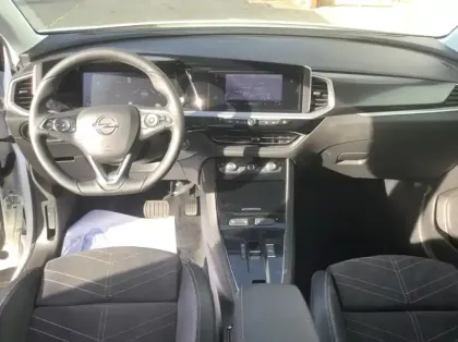 Photo 12 Opel Grandland 1.5 Diesel 130 ch BVA8 Ultimate