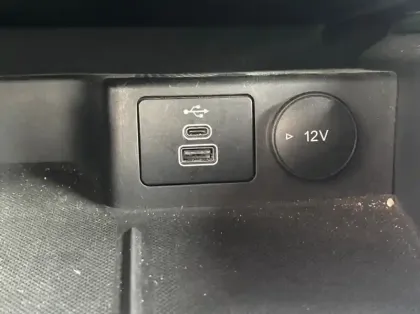 Photo 17 Ford Kuga 2.5 Duratec 190ch FHEV E85 Titanium BVA