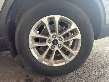 Photo 13 Ford Kuga 2.5 Duratec 190ch FHEV E85 Titanium BVA