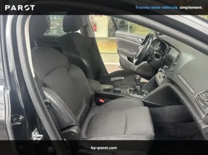 Photo 20 Renault Megane Gén. IV (KFB) Ph1 Zen 5