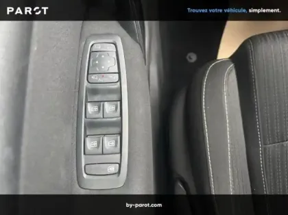 Photo 5 Renault Megane Gén. IV (KFB) Ph1 Zen 5