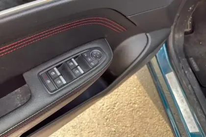 Photo 14 Renault Arkana E-Tech 145 - 21B R.S. Line