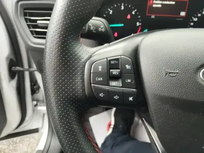 Photo 15 Ford Focus 1.5 EcoBlue 120ch ST-Line