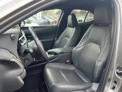 Photo 14 Lexus UX 250H 4WD Le