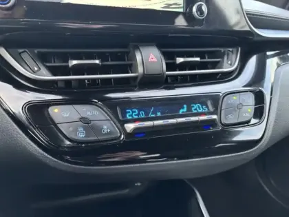 Photo 20 Toyota C-HR 1.8 Hybride 122 Edition