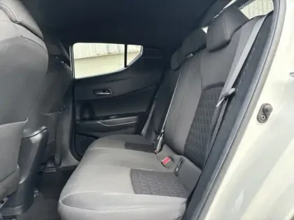 Photo 12 Toyota C-HR 1.8 Hybride 122 Edition