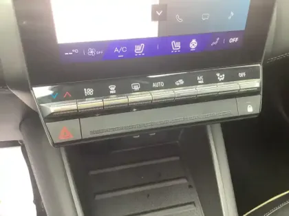 Photo 15 Renault Symbioz Nouveau E-Tech full hybrid 145 Iconic