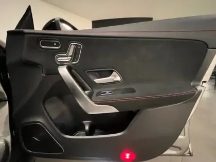 Photo 26 Mercedes CLA 200 d AMG Line