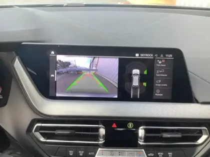 Photo 18 BMW Serie 1 F40 118d 150 ch BVA8 M Sport