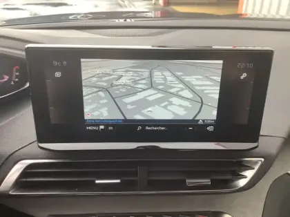 Photo 14 Peugeot 3008 Hybrid 136 e-DCS6 GT