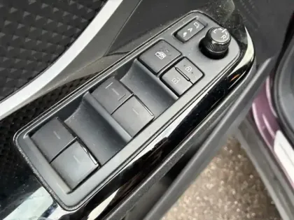 Photo 25 Toyota C-HR 184h GR Sport