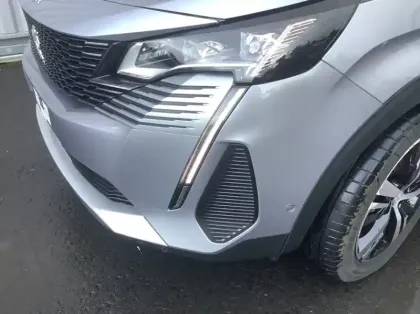 Photo 25 Peugeot 3008 Hybrid 136 e-DCS6 GT