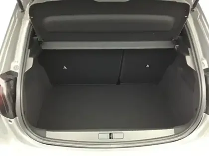 Photo 9 Peugeot 208 Nouvelle Hybrid 136 e-DCS6 Allure