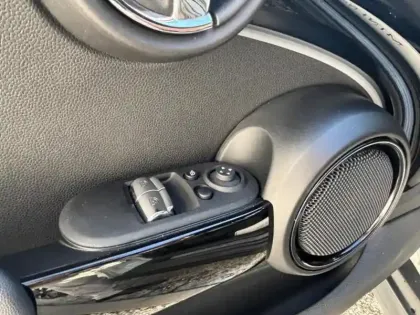 Photo 8 Mini Mini  Cooper SE 184ch Edition Premium BVA 5CV