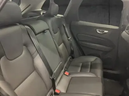 Photo 23 Volvo XC60  T6 Hybride Rechargeable 253 + 145ch Plus Style Dark Geartronic 8 AWD
