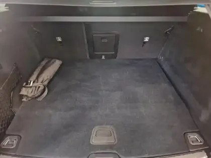 Photo 9 Volvo Xc60  T6 Hybride Rechargeable 253 + 145ch Plus Style Dark Geartronic 8 AWD