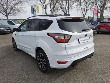 Photo 6 Ford Kuga  1.5 TDCi 120ch Stop&Start ST-Line 4x2 Euro6.2