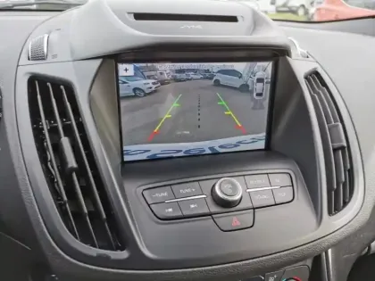 Photo 8 Ford Kuga  1.5 TDCi 120ch Stop&Start ST-Line 4x2 Euro6.2