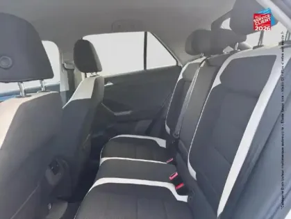 Photo 10 Volkswagen T-roc  1.5 TSI EVO 150ch Carat GPS Camera