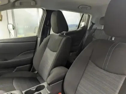 Photo 13 Nissan Leaf  150ch 40kWh Acenta 22