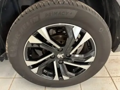 Photo 5 Peugeot 2008  1.2 PureTech 100ch S&S Allure