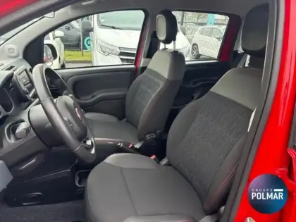 Photo 10 Fiat Panda  1.0 70ch BSG S&S City Cross (RED) (Juin2021)