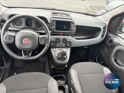 Photo 7 Fiat Panda  1.0 70ch BSG S&S City Cross (RED) (Juin2021)