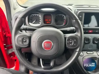 Photo 8 Fiat Panda  1.0 70ch BSG S&S City Cross (RED) (Juin2021)