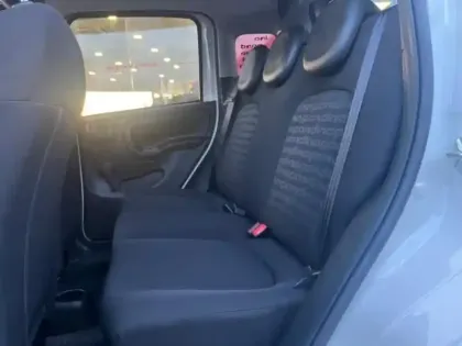 Photo 9 Fiat Panda  1.0 70ch BSG S&S  Cross