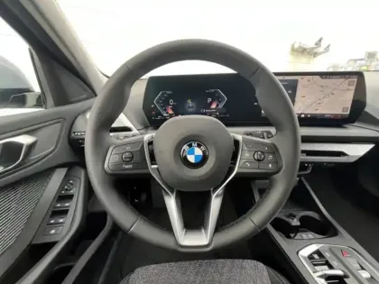 Photo 9 BMW Serie 1 Série 1 116A 122ch M Sport DKG7