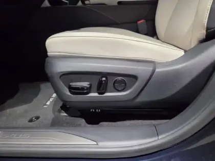 Photo 13 Lexus RX  450h+ Luxe 4WD MY25