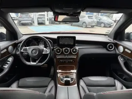 Photo 9 Mercedes Classe GLC GLC 43 AMG 367ch 4Matic 9G-Tronic Euro6d-T